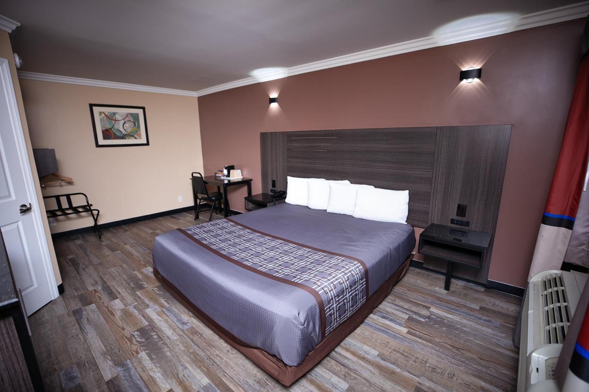Rodeway Inn & Suites Bellflower Eksteriør billede