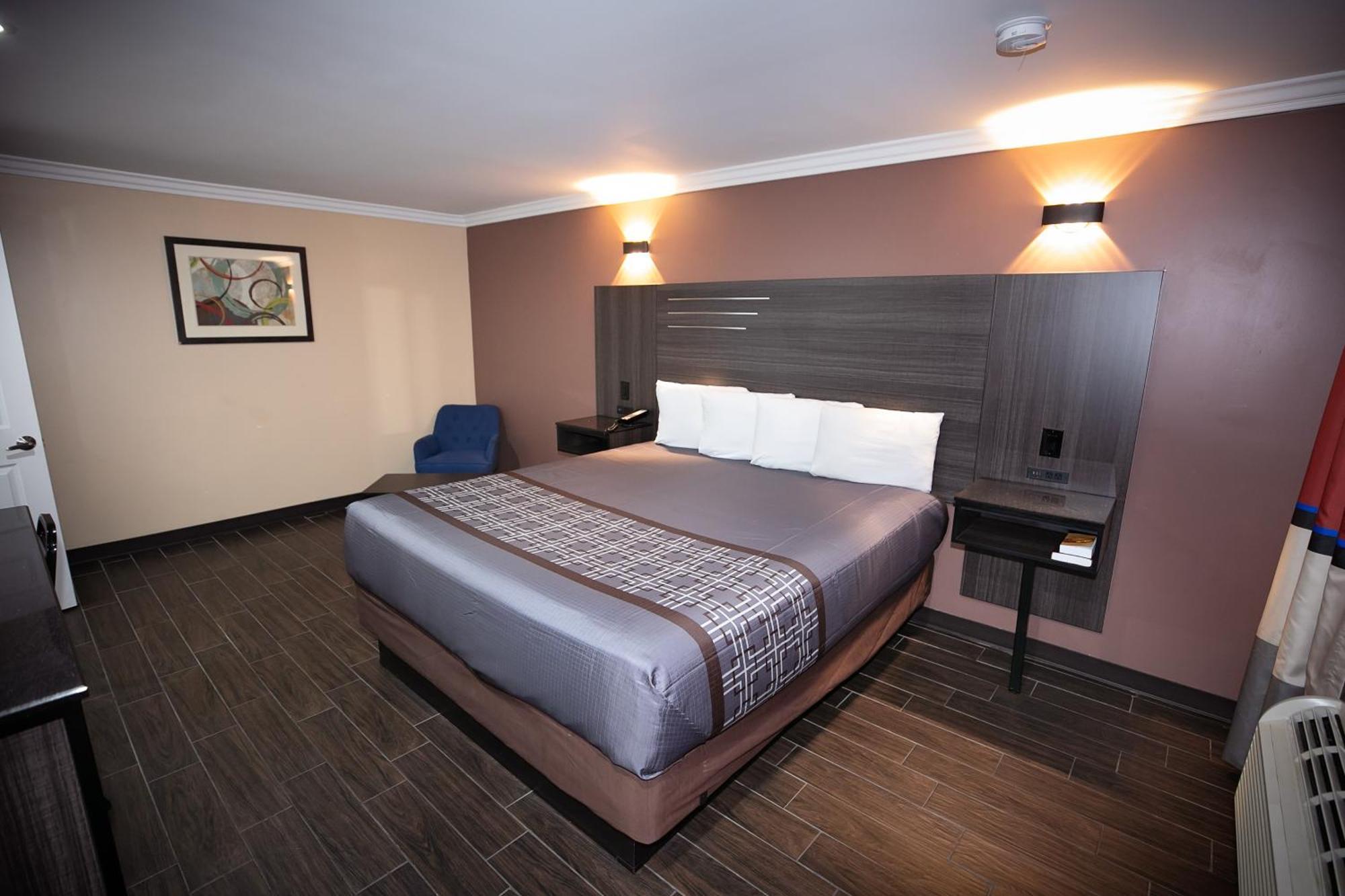 Rodeway Inn & Suites Bellflower Eksteriør billede