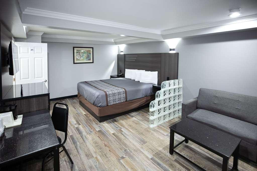 Rodeway Inn & Suites Bellflower Værelse billede