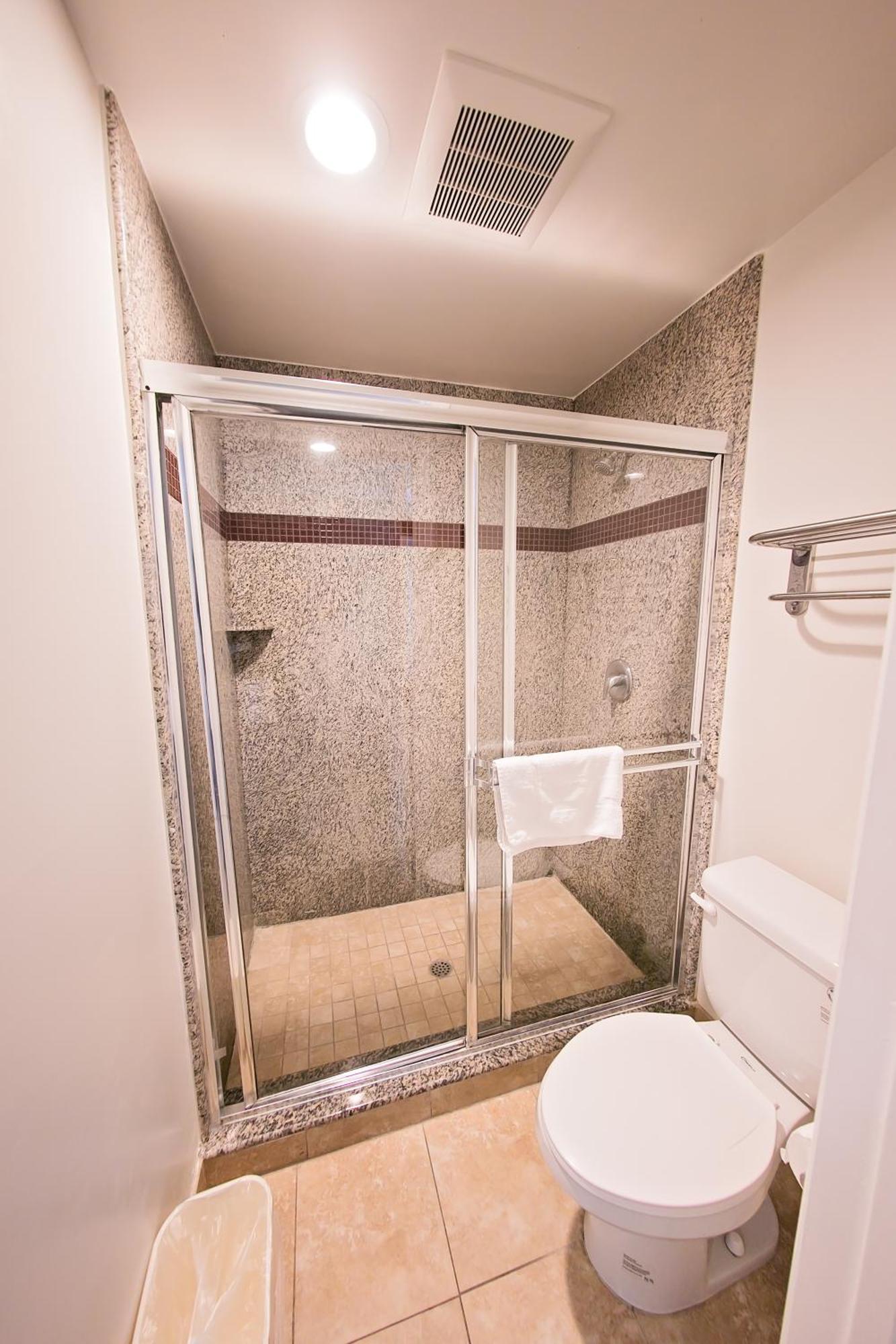 Rodeway Inn & Suites Bellflower Eksteriør billede